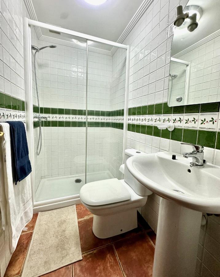 Pambnb - 250m To Beach, Family Pools, Wi-fi & Bbq Holiday home