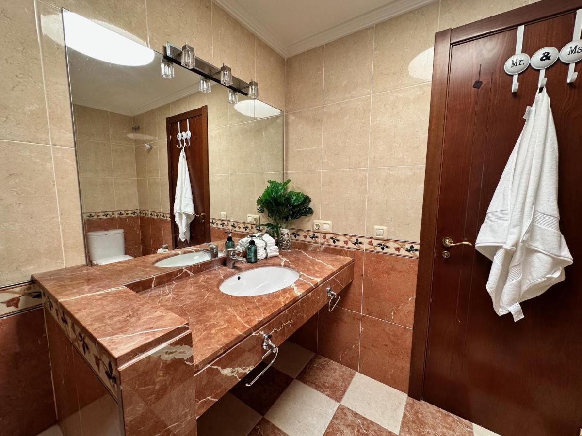 Pambnb - 250m To Beach, Family Pools, Wi-fi & Bbq Holiday home