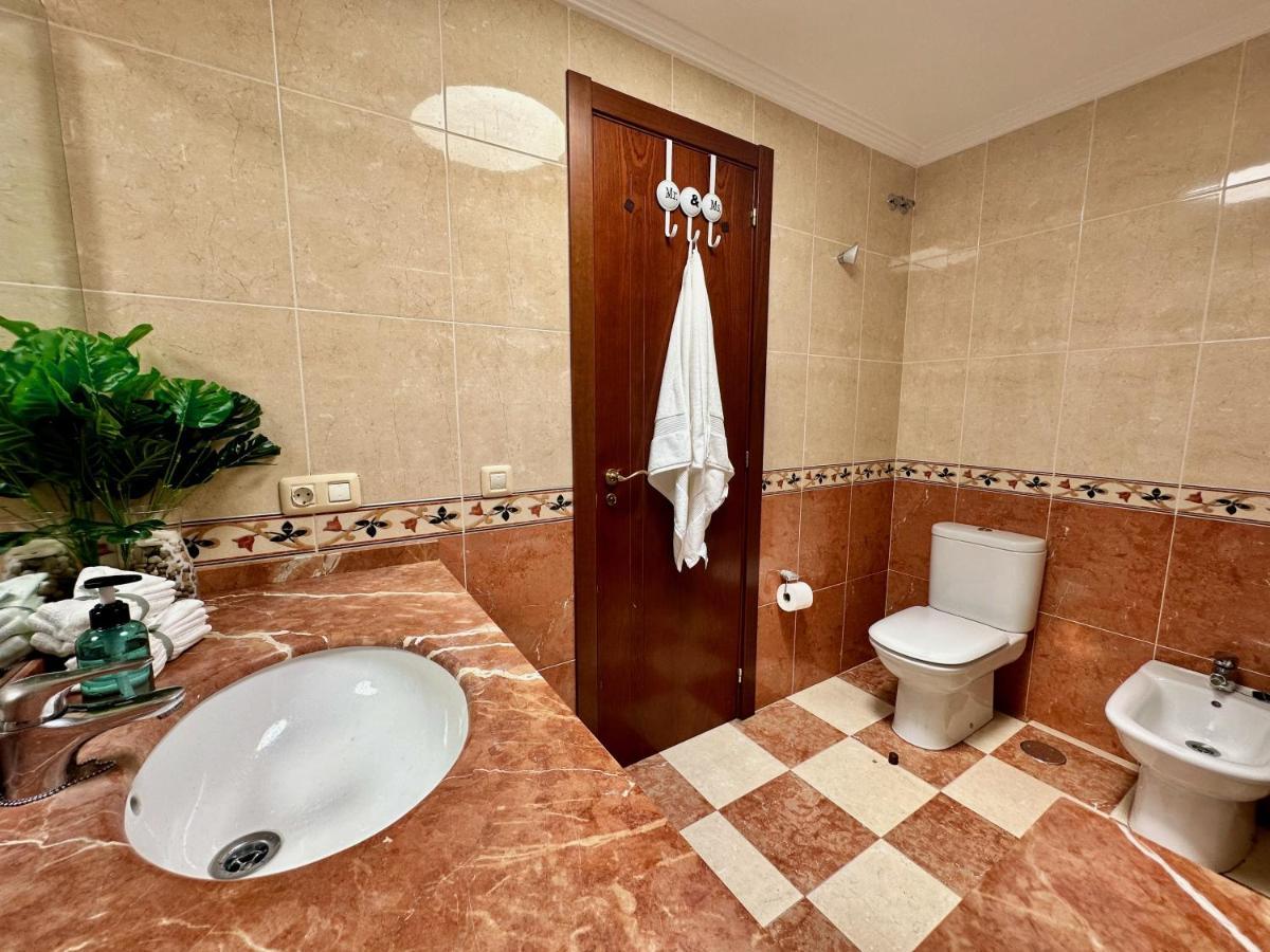 Holiday home Pambnb - 250m To Beach, Family Pools, Wi-fi & Bbq