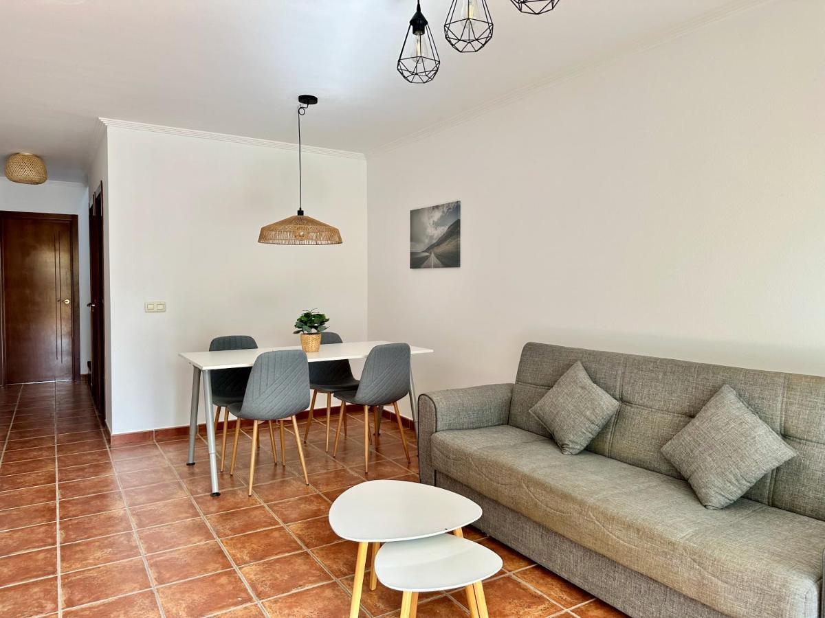 Vakantiehuis Pambnb - 250m To Beach, Family Pools, Wi-fi & Bbq *